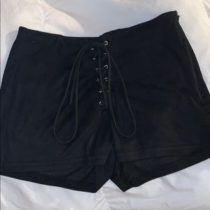 Black 🖤 I heart rave lace up shorts Size: Small